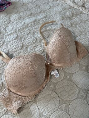 aerie Lace Push-Up Bra in Light Beige